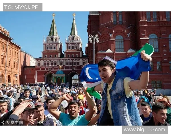 足球明星齐聚宜昌激情对决球迷狂欢共庆足球盛宴