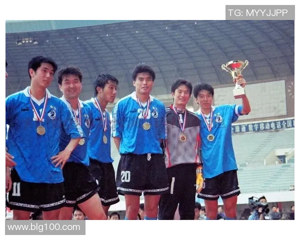 北京足球明星队成员揭秘他们的成长历程与职业生涯精彩瞬间