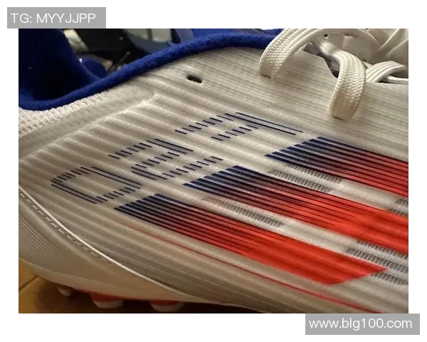 足球明星亲自教你制作专属足球鞋的详细教程与技巧分享