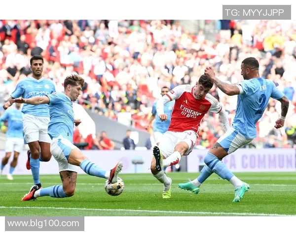 足球明星精彩瞬间横版照片集锦尽显球场魅力与风采 足球明星精彩瞬间横版照片集锦尽显球场魅力与风采